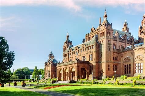 Der Kelvingrove Art Gallery and Museum: Ein wahres Kunstjuwel im Herzen Glasgows!