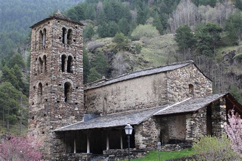 Die Ruinen von Tianlongshan: Eine Reise in die Vergangenheit Huainans!