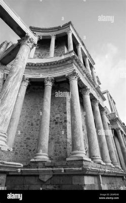  Das Teatro Romano: Eine antike Bühne voller Geschichte und Charme!